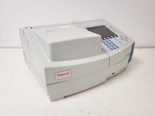 Thermo Scientific Helios Omega UV-Visible Spectrophotometer for Laboratory Use-cover