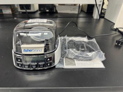 Thermo Fisher Scientific Gusto Mini Centrifuge with Digital Control and Clear Lid-cover