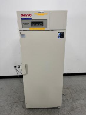 Sanyo Biomedical Freezer for Laboratory Sample Storage-cover