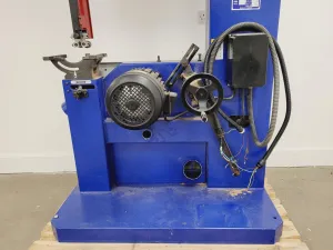 Axminster AP6300HD3/700352 Laboratory Bandsaw for Precision Sample Preparation, 17 of 27