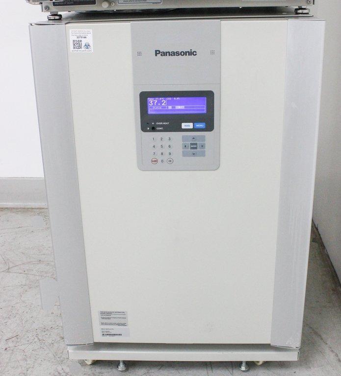 Panasonic MCO-19AICUV-PA 170L CO2 Incubator with Advanced Humidity Control and UV Contamination System