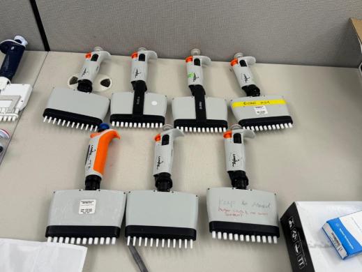 Set of 7 Electronic Multichannel Pipettes for Precise Laboratory Liquid Handling-cover