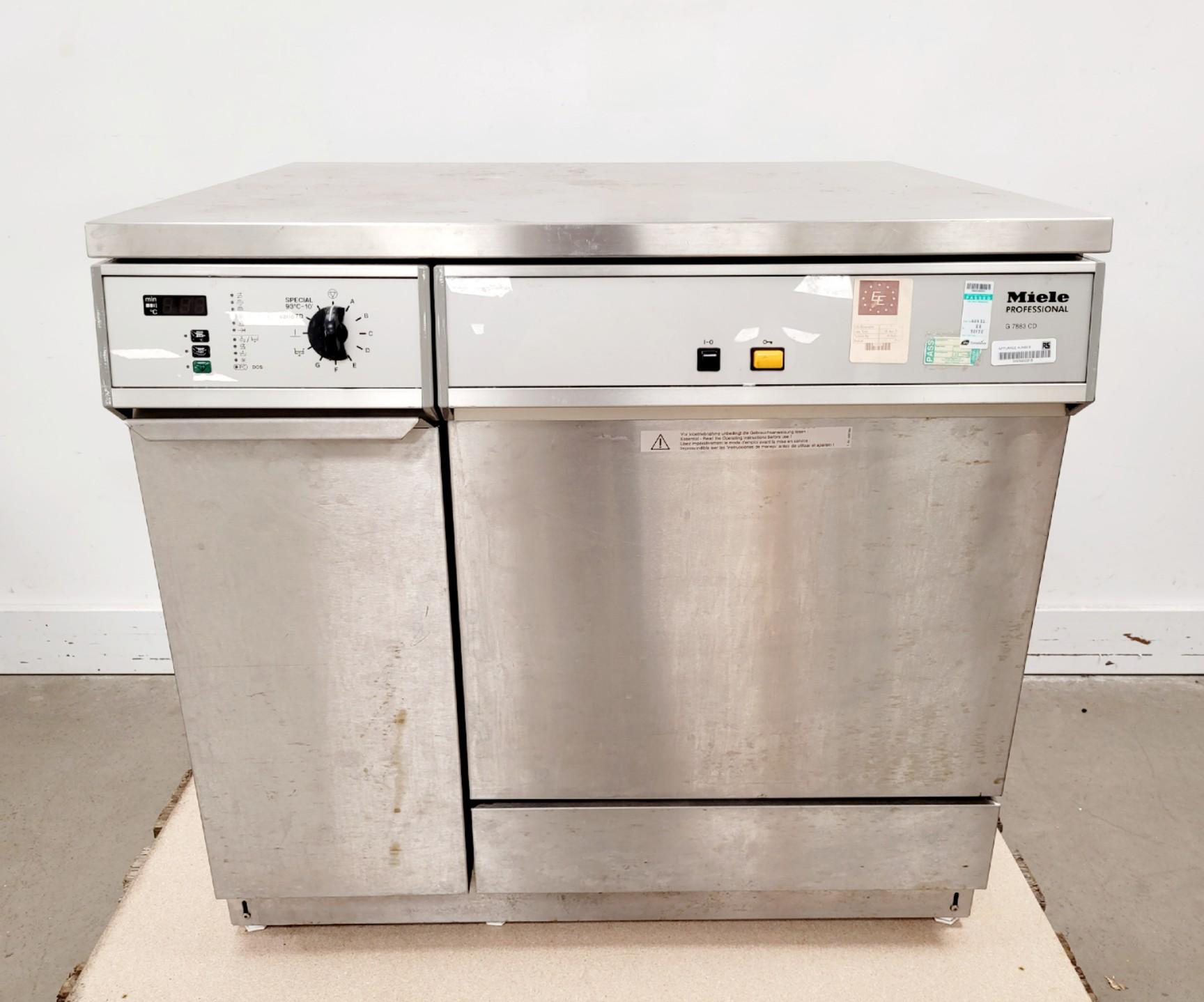 Miele Professional G 7883 CD Glassware Washer