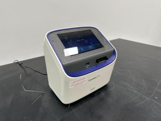 Invitrogen Countess 3 FL Cell Counter-cover