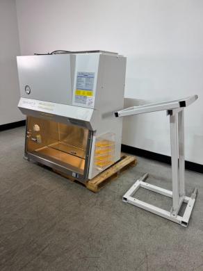 Baker SterilGARD III Advance 4' Biosafety Cabinet-cover