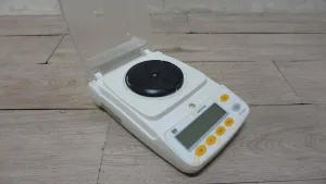 Sartorius AY303 Precision Balance, 3 of 3