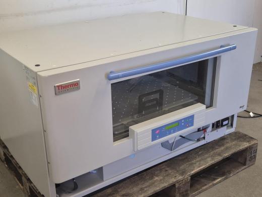 Thermo Fisher Scientific MaxQ SHKE8000 Incubated Orbital Shaker with Temperature Control-cover