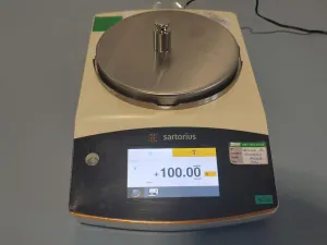Sartorius Quintix 1102 1CFR Precision Balance, 6 of 11
