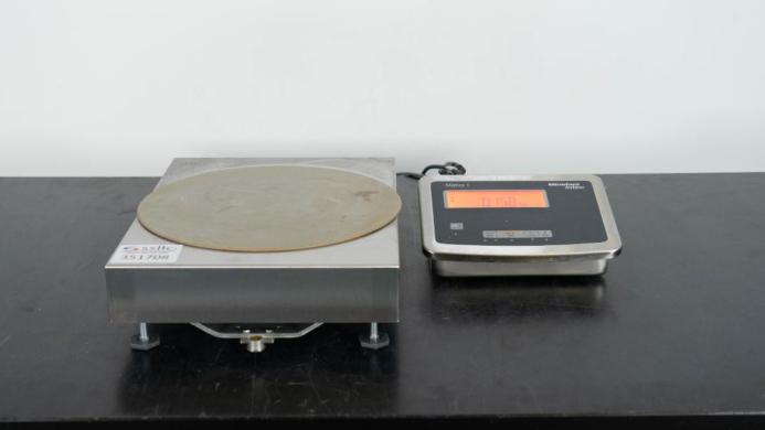 Minebea Intec Midrics 1 Digital Laboratory Scale-cover