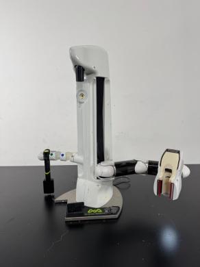 Andrew Alliance Robot Arm for Precise Laboratory Automation with Articulated Joints and Gripper-cover