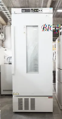 Hitachi CRB-32A Refrigerated Incubator 7852