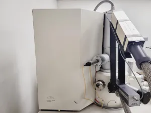 Hitachi S4000 Scanning Electron Microscope for Labs, 34 of 49