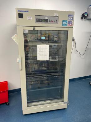 Panasonic CO2 Incubator for Cell and Tissue Culture Applications-cover