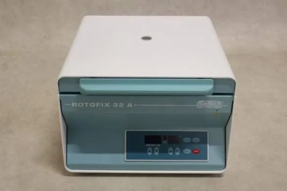 Hettich Rotofix 32A Benchtop Centrifuge with Swing-Out Rotor