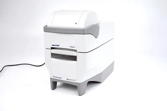 Eppendorf realplex 4 qPCR Real-Time PCR Thermal Cycler, Gradient S, Without Software