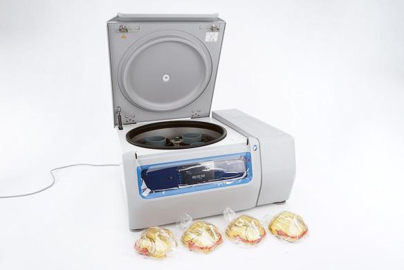 Thermo Scientific X4R Pro Refrigerated Benchtop Centrifuge with TX-1000 Rotor-cover