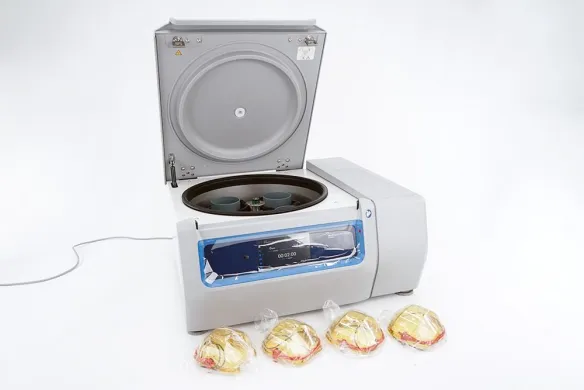 Thermo Scientific X4R Pro Refrigerated Benchtop Centrifuge with TX-1000 Rotor