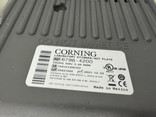 Corning PC-420D Hotplate Stirrer with Digital Temperature Control and Integrated Stirring