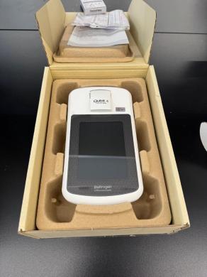 Invitrogen Qubit 4 Fluorometer for DNA, RNA, and Protein Quantification-cover