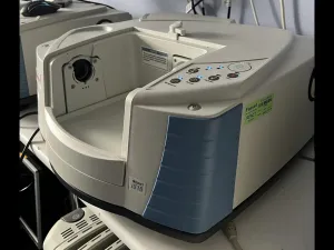Thermo Nicolet IS10 Mid-Infrared FTIR Spectrometer with DTGS Detector, 7 of 19