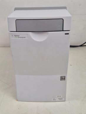 Agilent 2100 Bioanalyser Automated Microfluidics System for Nucleic Acid and Protein Analysis-cover