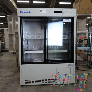 Panasonic MPR-162DCN-PJ Pharmaceutical Refrigerated Display Case 158L Capacity-cover