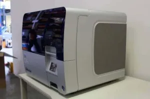 Qiagen QIAcube Automated Processing System, 4 of 5