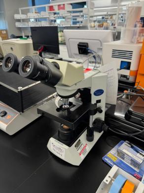 Olympus CX31RBSF Biological Microscope with Plan CN Objectives and Built-in Illumination-cover