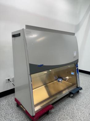 Labconco Logic+ 5' Class II Biological Safety Cabinet with Advanced Airflow Control-cover