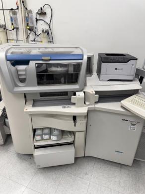 Siemens Advia Centaur XP Automated Immunoassay Analyzer for Clinical Laboratories-cover