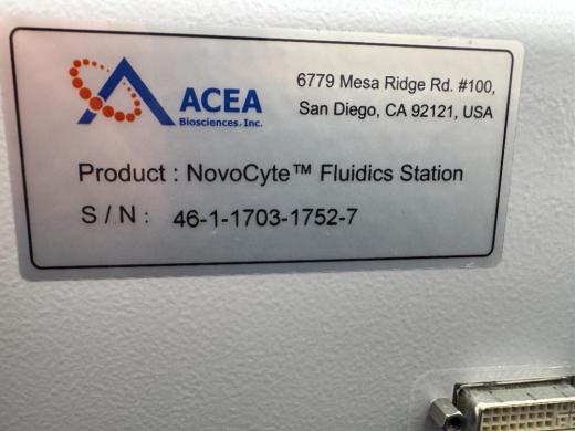 Acea NovoCyte Flow Cytometer for Advanced Cell Analysis-cover