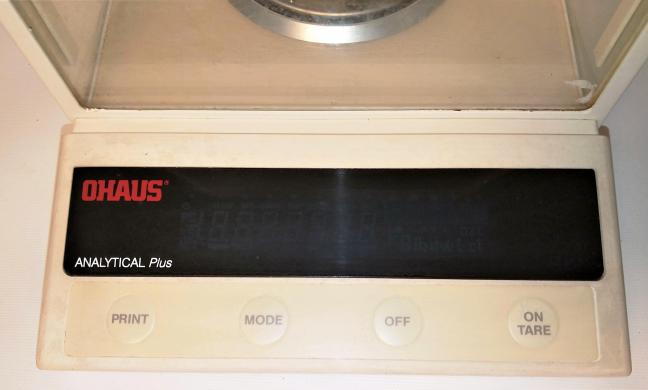 Ohaus Analytical Plus AP250D Digital Analytical Balance 210g x 0.1mg with Motorized Calibration-cover