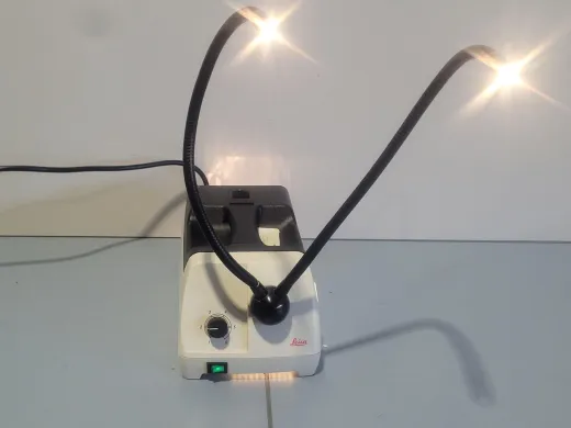 Leica CLS 100 X Cold Light Source with Duplex Light Guide for Microscopes