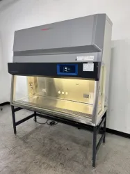 Thermo Scientific Herasafe 2030i 1.8 Class II Biosafety Cabinet with Touchscreen Control, 3 of 4