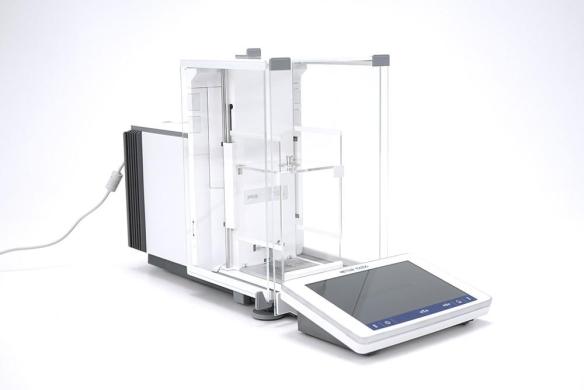 Mettler Toledo XPR26 Microbalance, 22 g × 0.001 mg, LabX-Compatible-cover