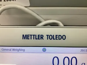 Mettler Toledo XSR Series Precision Balances for High-Capacity and High-Resolution Weighing, 10 of 11