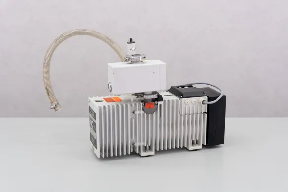 Pfeiffer Balzers Duo 008B Double Rotary Vacuum Pump with Magnetic Coupling