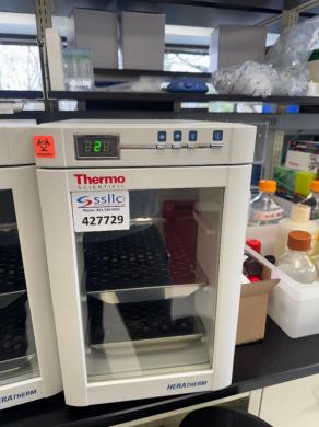 Thermo Fisher Scientific HERAtherm Benchtop Laboratory Incubator with Digital Temperature Control-cover