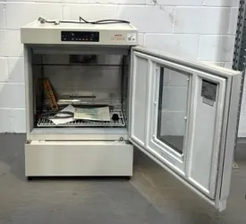Sanyo MIR152 Cooled Incubator with Microprocessor Control 10°C–50°C, 5 of 7