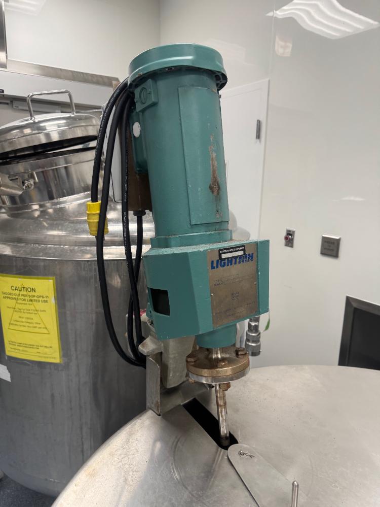 Precision Stainless Steel Mixing Tank with Lightnin Mixer Motor, Model 2120-5
