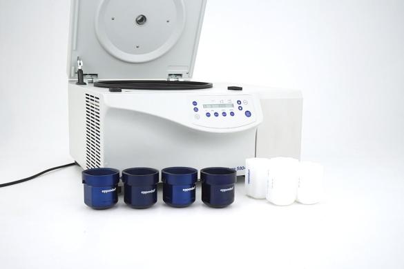 Eppendorf 5804R Refrigerated Centrifuge with S-4-72 Rotor, 15/50 mL, 42h (2023)-cover
