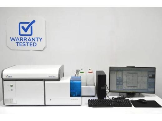 Agilent ACEA NovoCyte 3000 Benchtop Flow Cytometer with NovoSampler Pro & Fluidics Station-cover