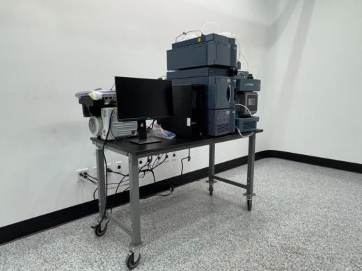 Waters Acquity SQ Detector 2 System with UPLC and LC-MS Detectors for Analytical Chromatography-cover