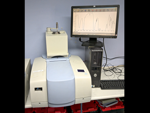 PerkinElmer Spectrum 100 FTIR Fourier Transform Infrared Spectrometer with ATR Accessory-cover