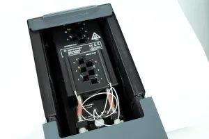 Agilent Cary 300 UV-Vis Research Spectrophotometer 6x6 Cell Peltier Holder, 3 of 8