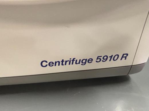 Eppendorf 5910R Refrigerated Benchtop Centrifuge for Temperature-Sensitive Sample Processing-cover