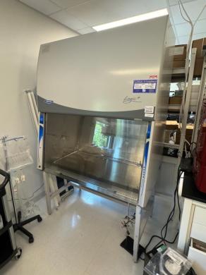 Labconco Logic+ 4-Foot Class II Biological Safety Cabinet-cover