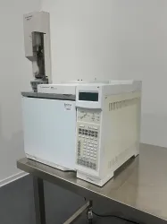 Agilent 6890N Gas Chromatograph with SSL Injector, FID Detector, and Autosampler G2913, 2 of 4