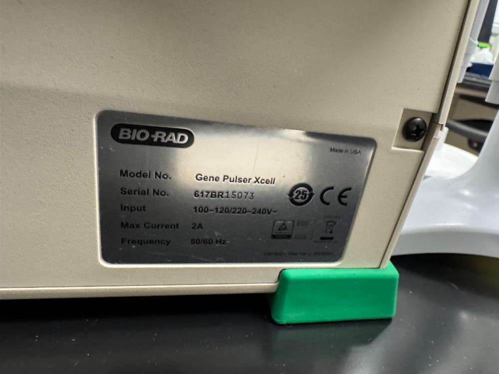 Bio-Rad GenePulser Xcell Electroporation System for Molecular and Cell Biology Research