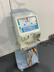 Gambro AK-96 Hemodialysis Machine with Integrated Blood and Dialysate Flow Controls, 3 of 3
